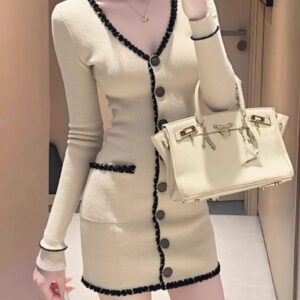 千金氣質感小香風V領單排釦連身裙